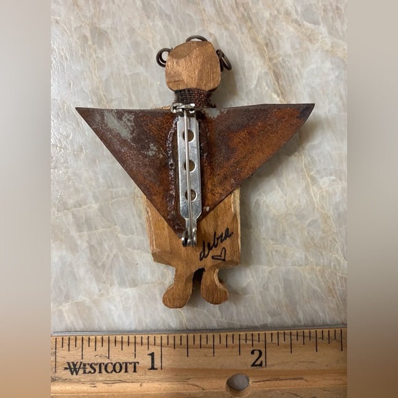 Rustic Angel Pin - Picture 3 of 3